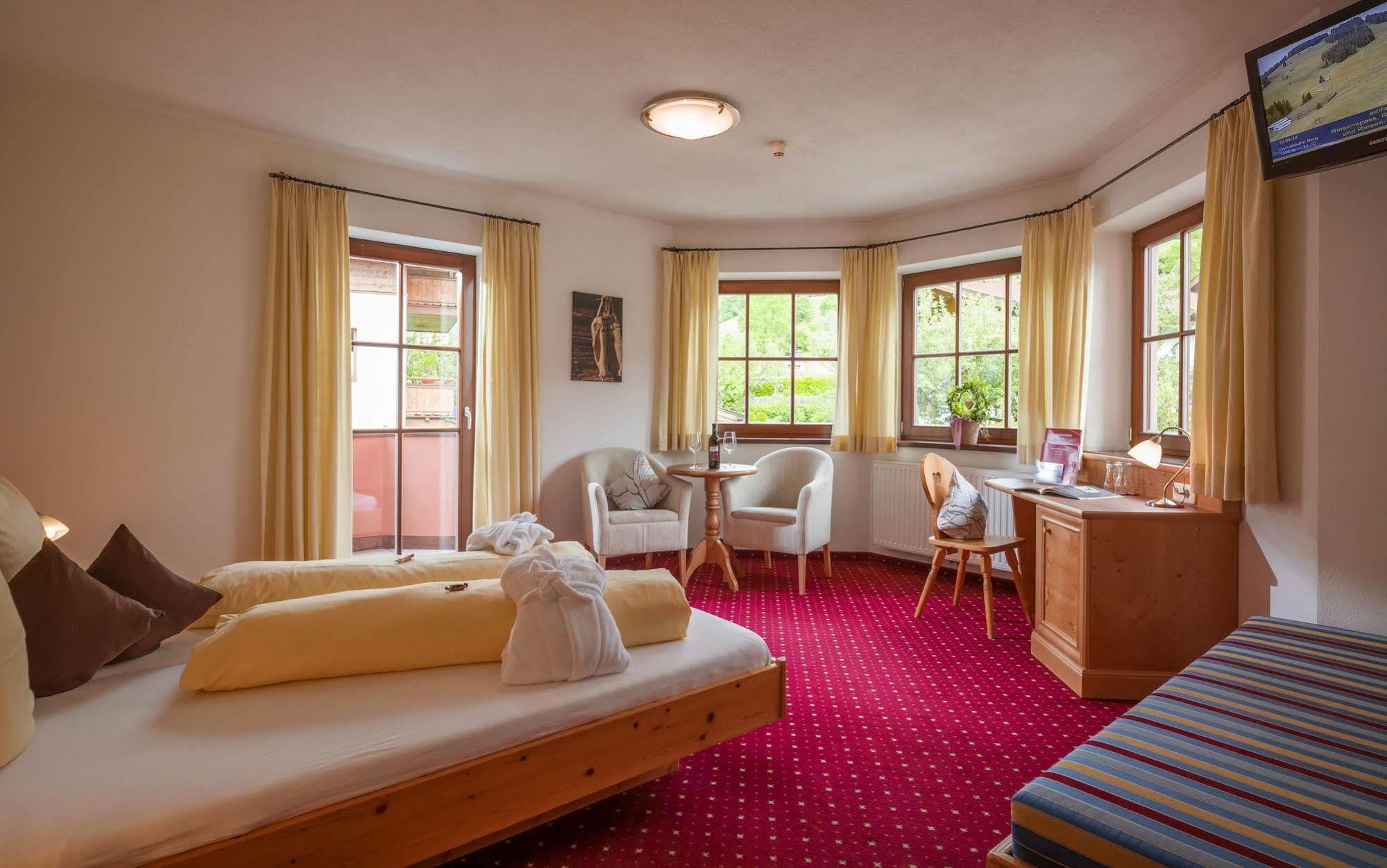 Hotel Reitlwirt Brixen im Thale Kültér fotó